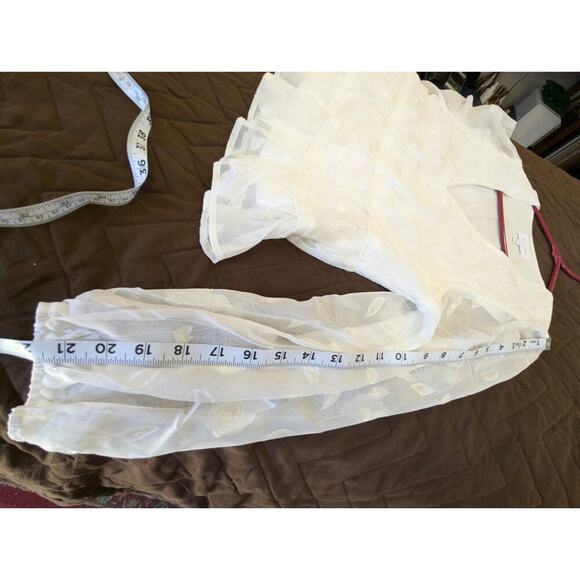 Romantic billowy cream v-neck blouse by Love And Piece Collective size L - Picture 9 of 9